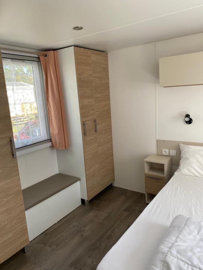 Mobil-Home 4 6 Personnes 2 Chambres Camping Le Bois Dormant Saint-Jean-de-Monts Bagian luar foto